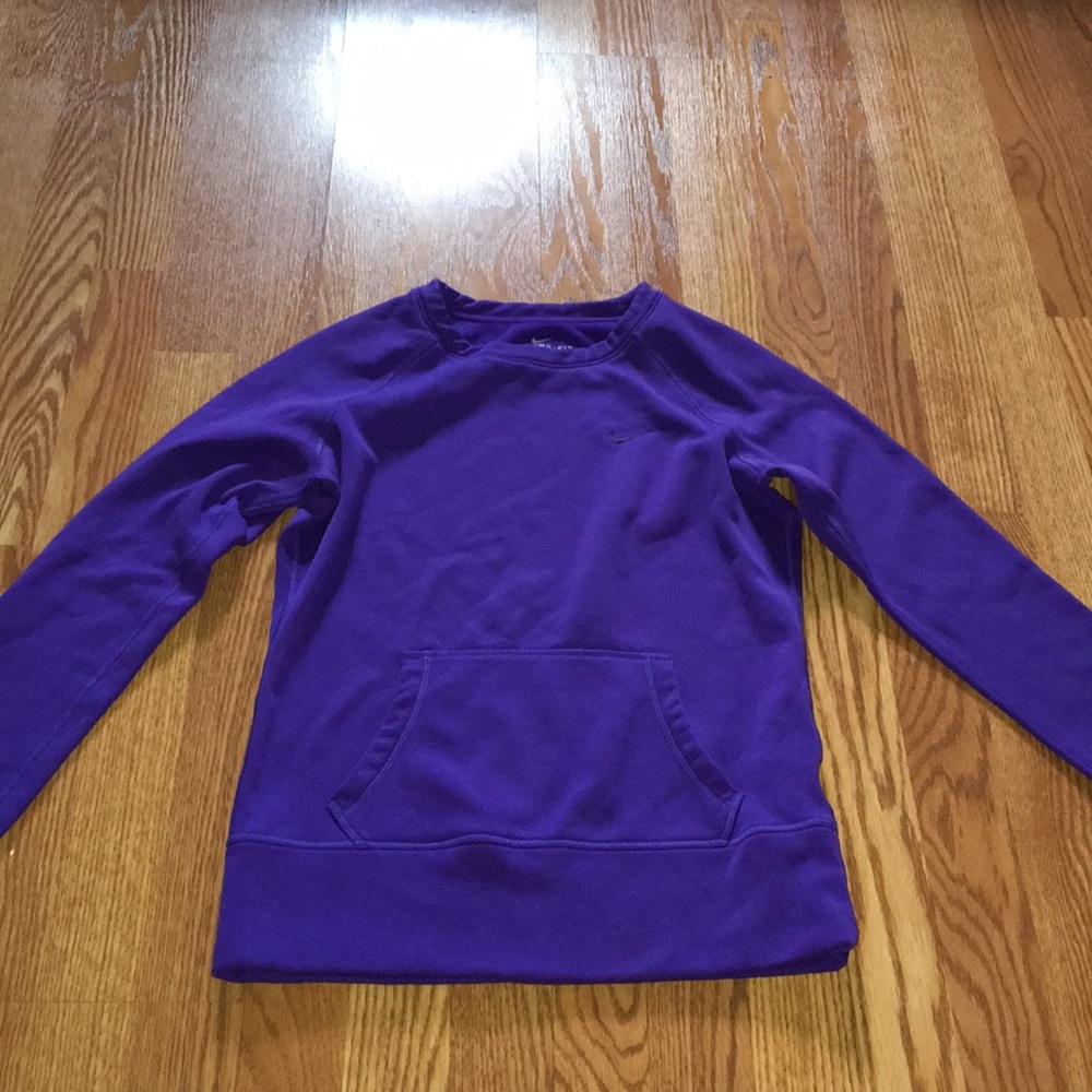 NIKE therma fit sweat shirt